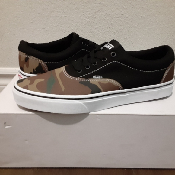 Vans - Picture 2 of 4